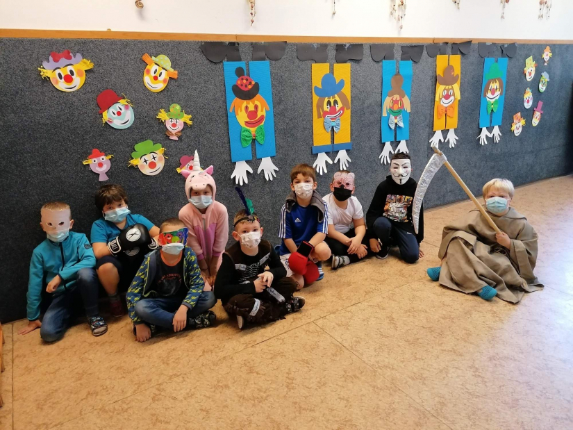 Masopustní karneval ve školní družině.